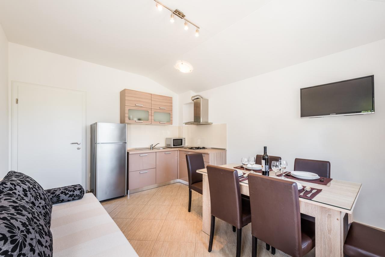 Apartments Marko Подстрана Экстерьер фото
